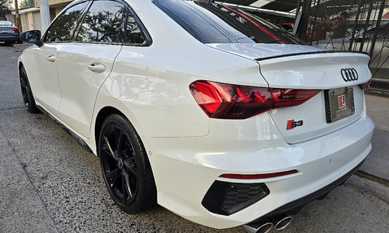 Audi  S3  2023...