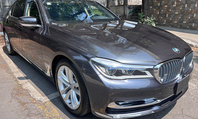 Bmw Serie 7 4.4 750L...