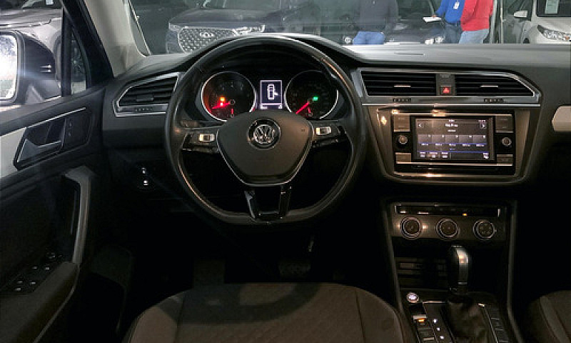 Volkswagen Tiguan 20...