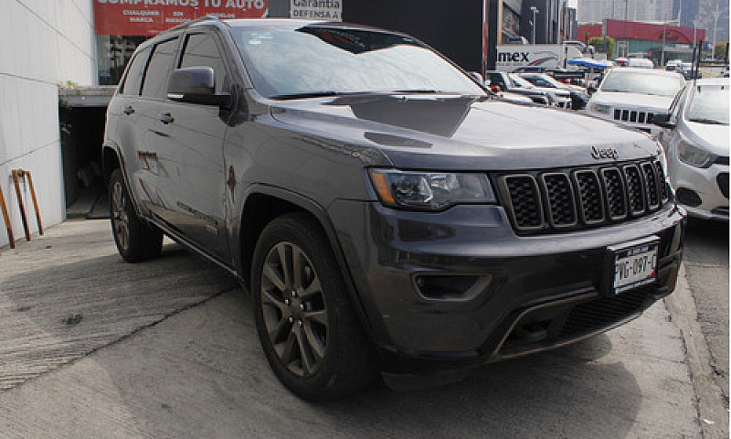 Jeep Grand Cherokee ...