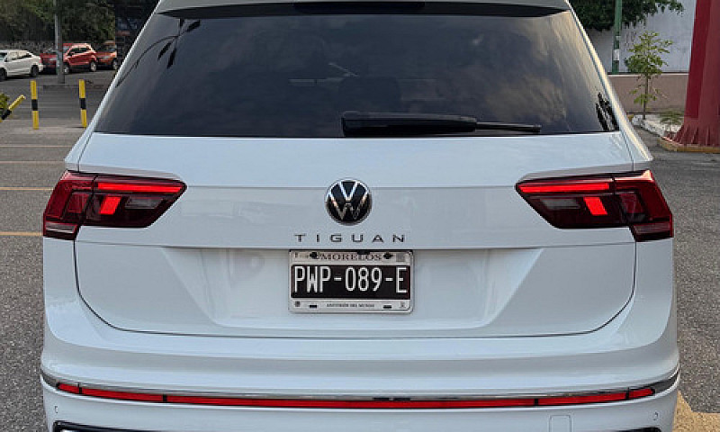 Volkswagen Tiguan 1....