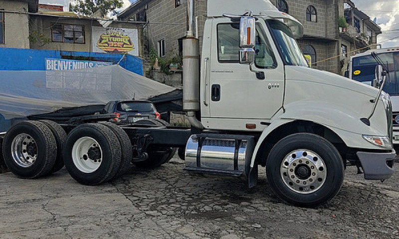 Tractocamion Interna...