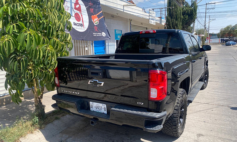 Chevrolet Cheyenne 6...