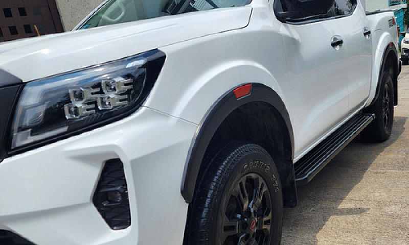 Nissan Frontier 2.5 ...