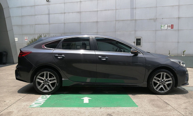 Kia Forte 2020 2.0 H...