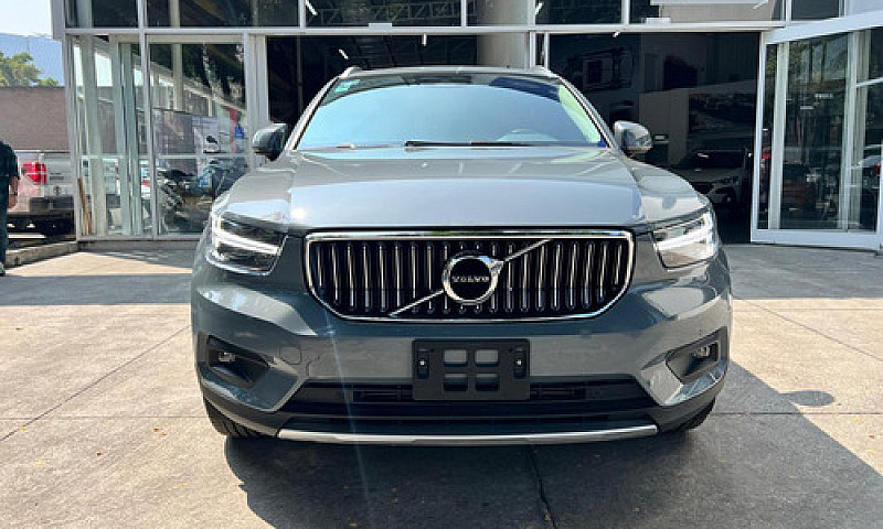 Volvo Xc40 2022...