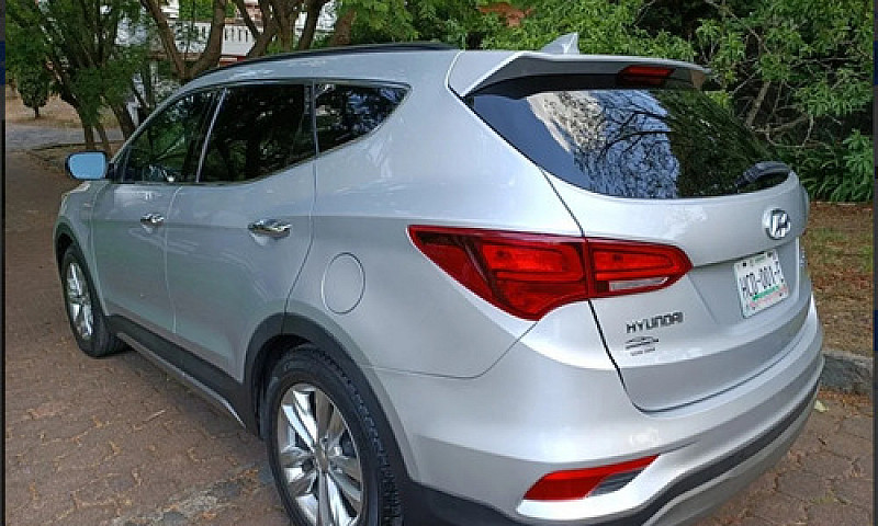 Hyundai Santa Fe 2.0...