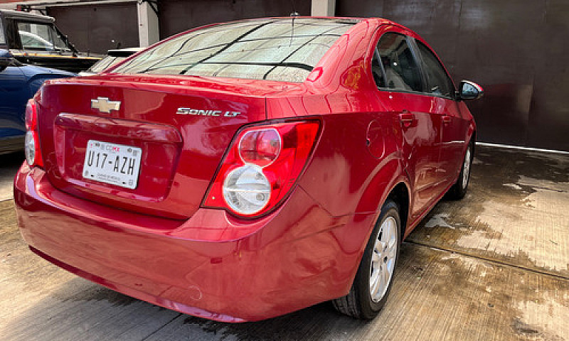 Chevrolet Sonic 1.6 ...