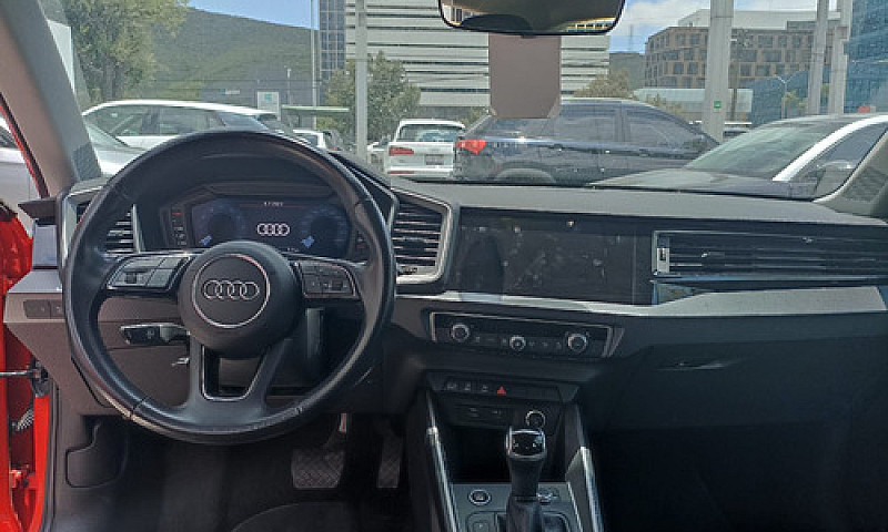 Audi A1 2021 1.5 Ego...
