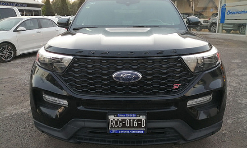 Ford Explorer 2023...