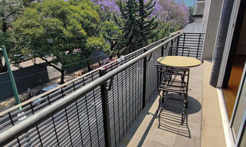 Penthouse Con Balcón...