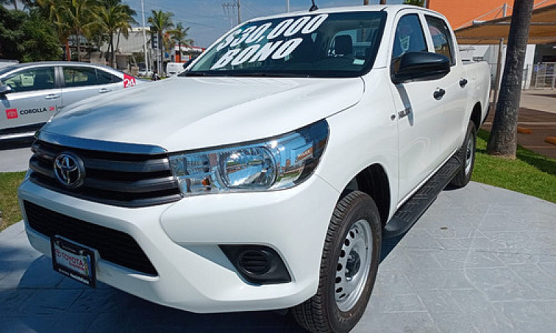 Toyota Hilux 2024...