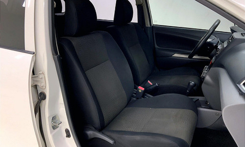 Toyota Avanza 2015...