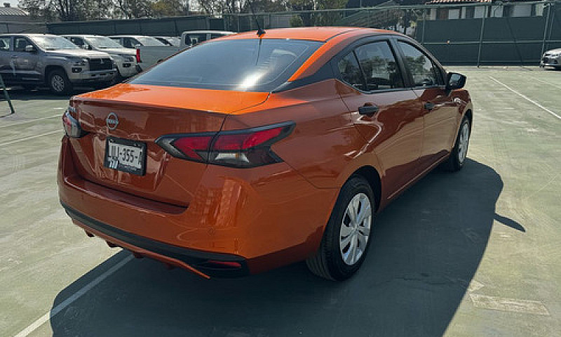 Nissan Versa 2023...