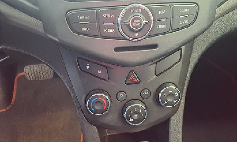 Chevrolet Sonic 2016...