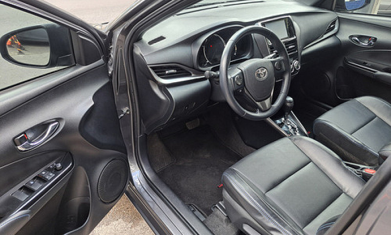 Toyota Yaris 1.5 5P ...