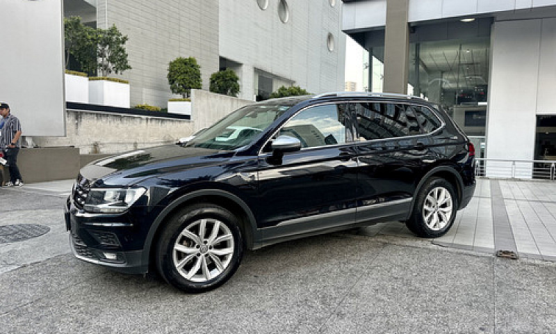 Volkswagen Tiguan !Q...