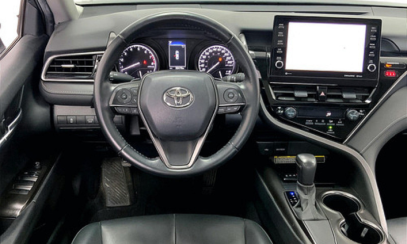 Toyota Camry 2021...