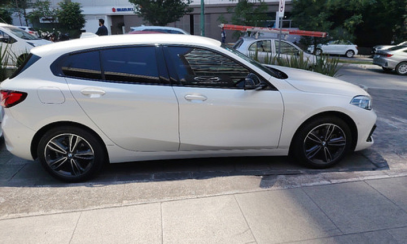 Bmw  Serie 1  2023...