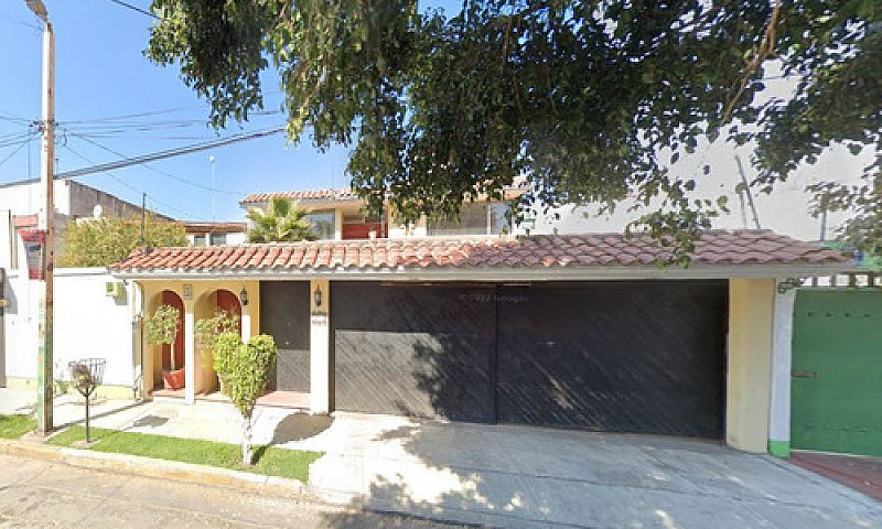 Hermosa Y Amlia Casa...