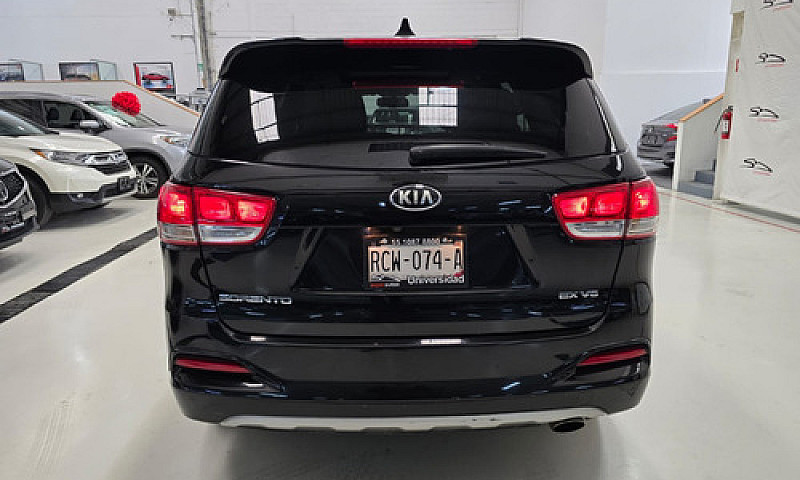 Kia Sorento 2016...