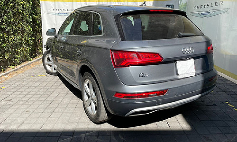 Audi Q5 2019...
