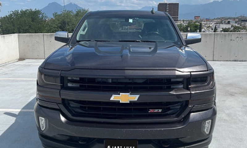 Chevrolet Cheyenne 5...