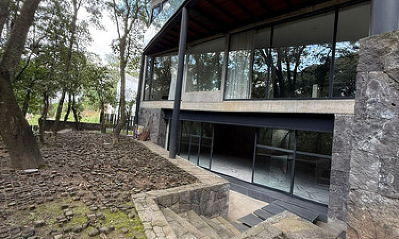 Hermosa Residencia E...