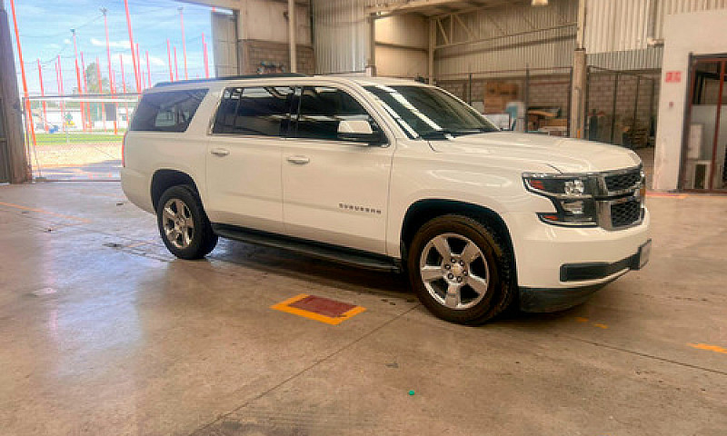 Chevrolet Suburban 5...