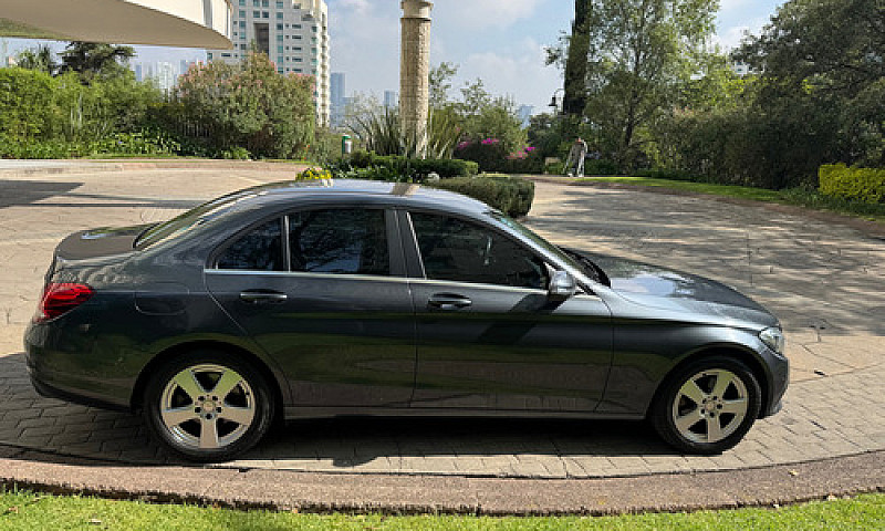 Mercedes-Benz Clase ...