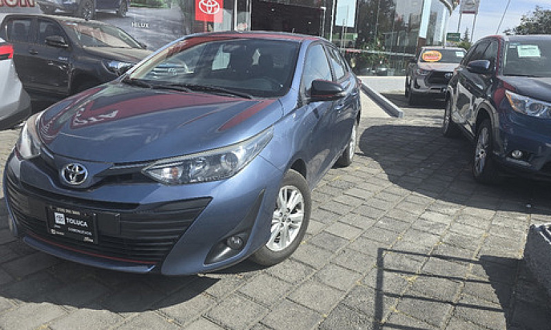 Toyota  Yaris  2020...