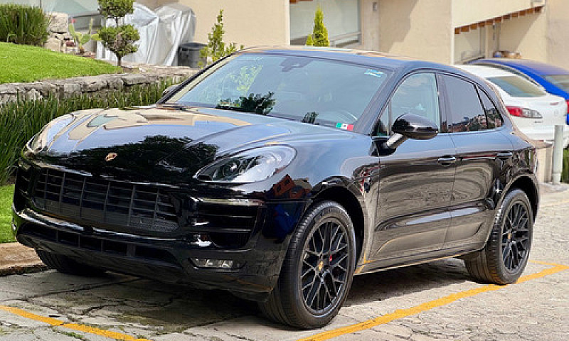 Porsche Macan 3.0 Gt...