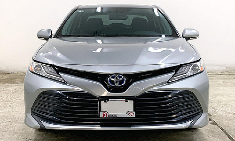 Toyota Camry 2019...