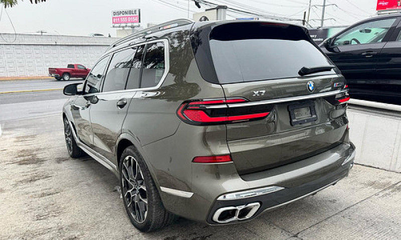 Bmw X7 2021...