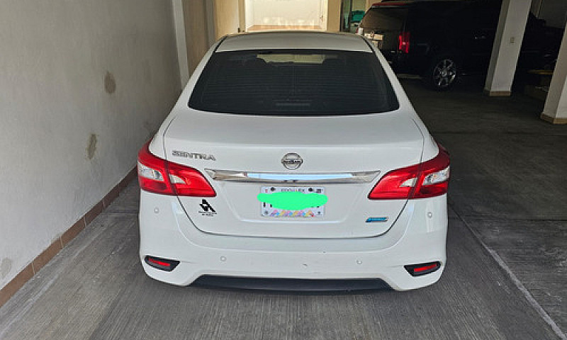 Nissan Sentra 1.8 Ad...