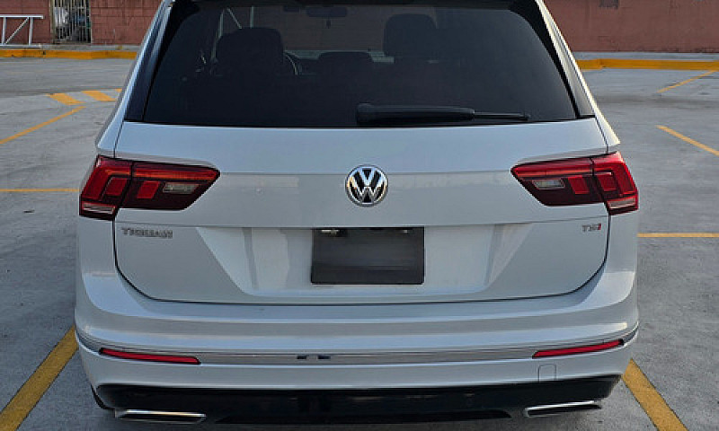 Volkswagen Tiguan 1....