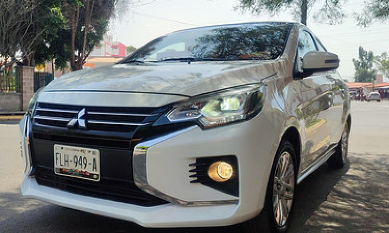 Mitsubishi Mirage G4...
