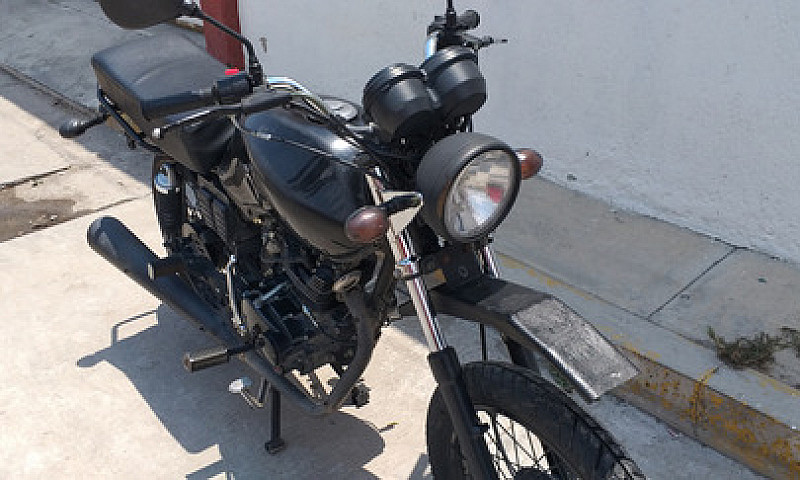 Motocicleta De Traba...