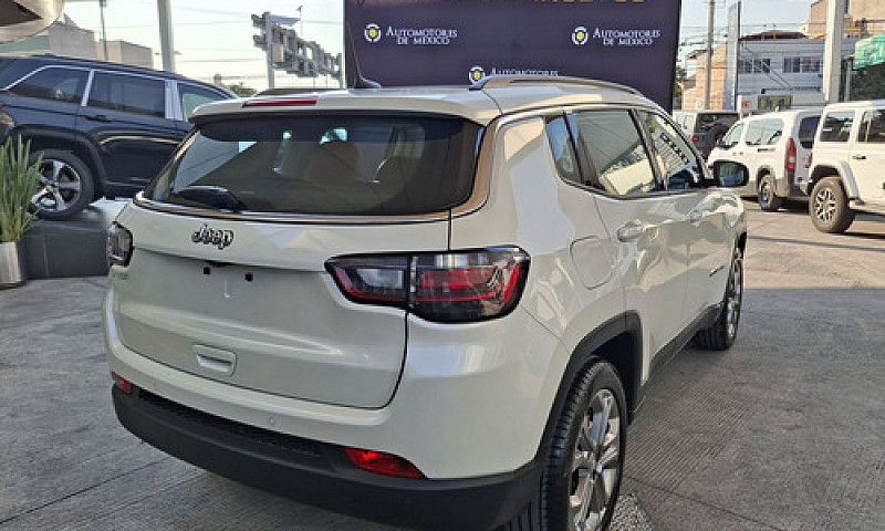 Jeep Compass 2023...