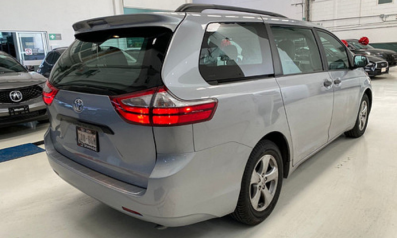 Toyota Sienna 2015 S...