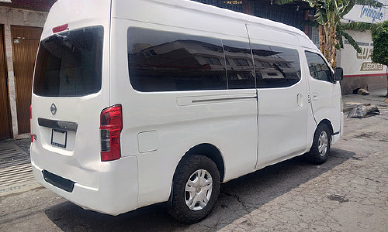 Nissan Urvan 2.5 12 ...