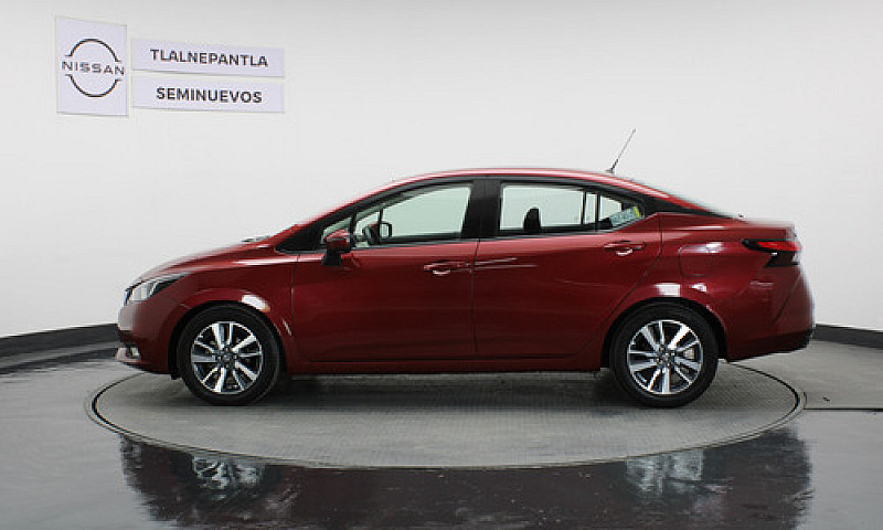 Nissan Versa 2020...
