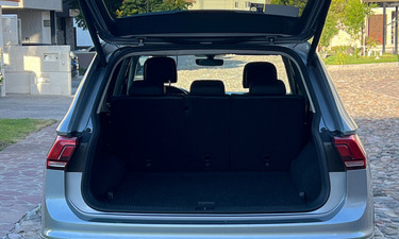 Volkswagen Tiguan 1....