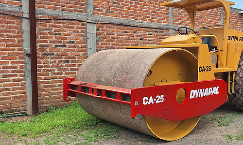 Vibrocompactador Ca-...
