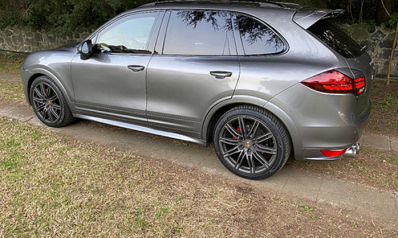 Porsche Cayenne Gts ...