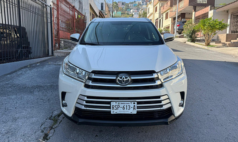 Toyota Highlander 20...