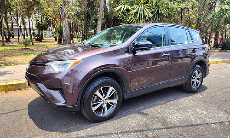 Toyota Rav4 2.5 Le A...