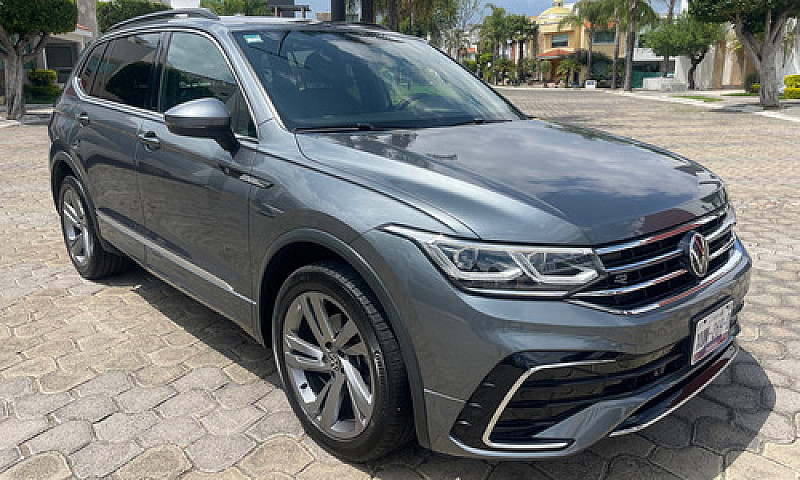 Volkswagen Tiguan 1....