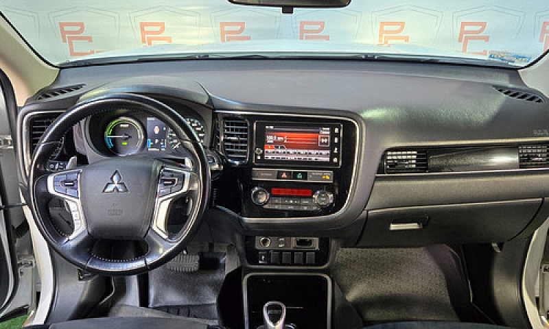 Mitsubishi Outlander...