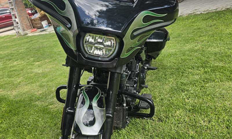 Moto Harley Seminuev...